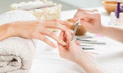 How to remove false nails?