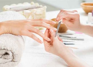 How to remove false nails?