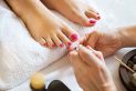 Semi-permanent nail polish and gel polish for the feet